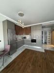 Продам 1-кімнатну квартиру, ЖК Варшавський Плюс, 42 м², євроремонт