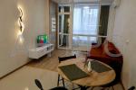 Продам 1-кімнатну квартиру в новобудові, ЖК Варшавський мікрорайон, 48 м², євроремонт