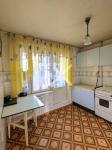 Продам 3-комнатную квартиру, 59.70 м², советский ремонт