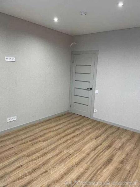 Продам 1-кімнатну квартиру в новобудові