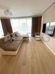 Продам 2-кімнатну квартиру, ЖК Зарічний, 130 м², євроремонт