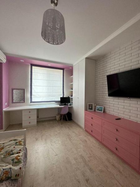 Продам 4-кімнатну квартиру в новобудові, ЖК «Михайлівське містечко»