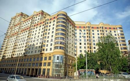 Продам 3-комнатную квартиру в новостройке, ЖК «Златоустовский»