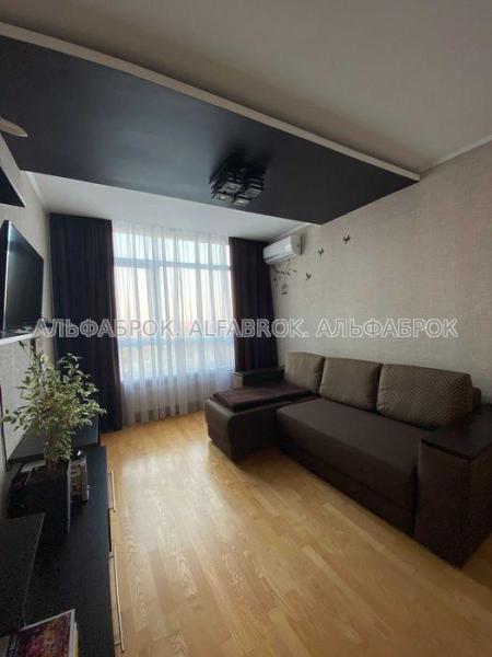Продам 2-кімнатну квартиру в новобудові, ЖК «Олімпійське містечко»