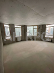 Продам 2-кімнатну квартиру, ЖК «Республика», 77 м², без ремонту