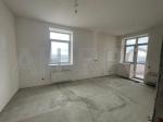 Продам 4-кімнатну квартиру, 173 м², без ремонту