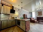Продам 2-кімнатну квартиру, 53 м², капітальний ремонт