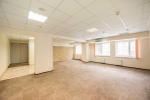 Здам офісне приміщення, 123.61 м², євроремонт