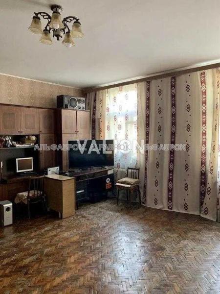 Продам 3-комнатную квартиру