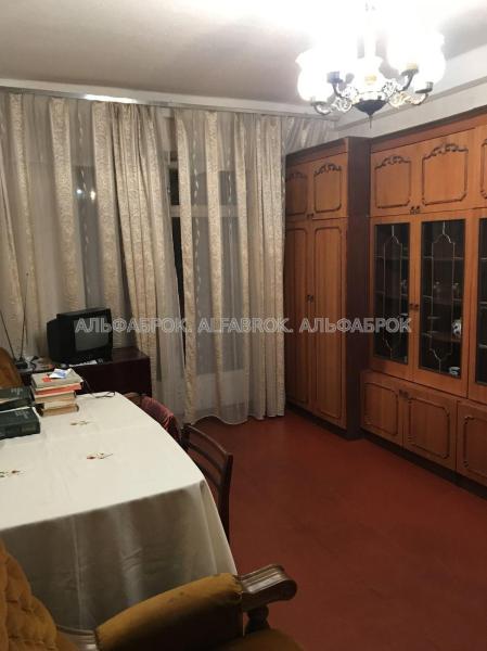 Продам 3-комнатную квартиру