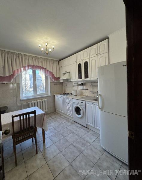 Сдам 3-комнатную квартиру