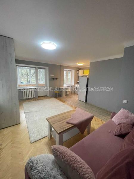 Продам 1-кімнатну квартиру