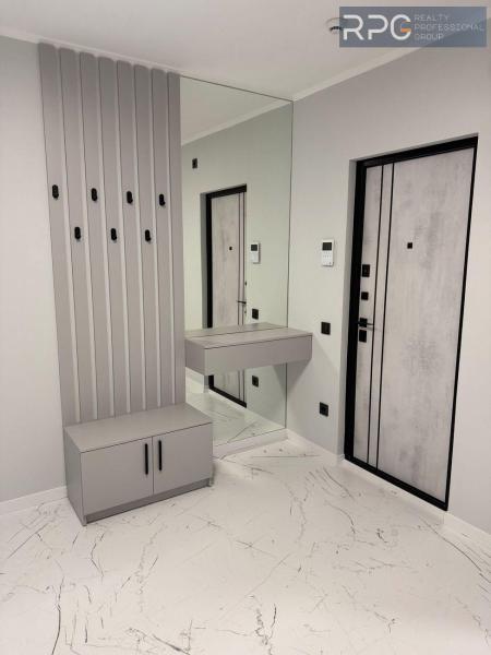 Продам 3-кімнатну квартиру, ЖК Navigator