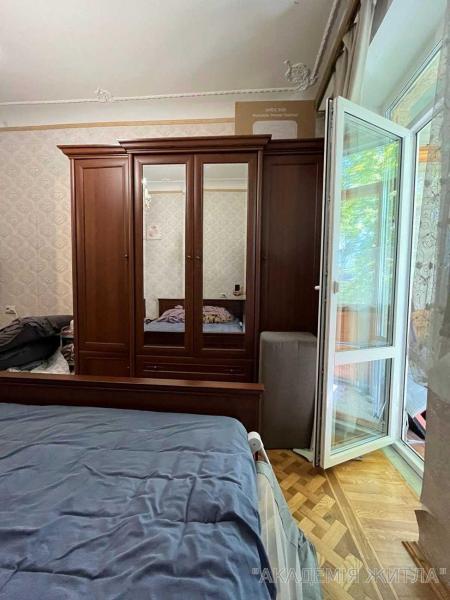 Продам 2-комнатную квартиру