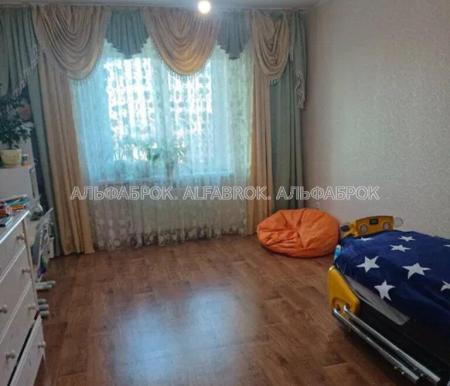 Продам 3-комнатную квартиру