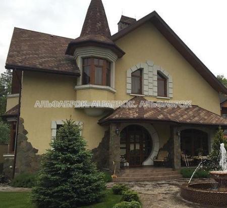 Продам 3-поверховий будинок