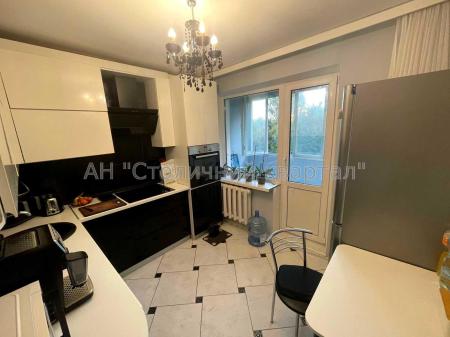 Продам 3-кімнатну квартиру