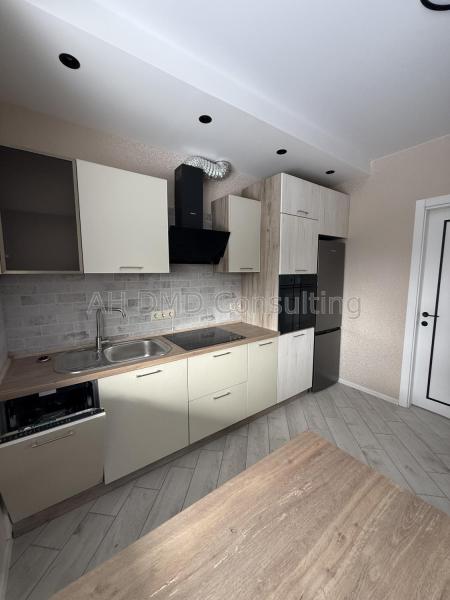 Сдам 2-этажный таунхаус