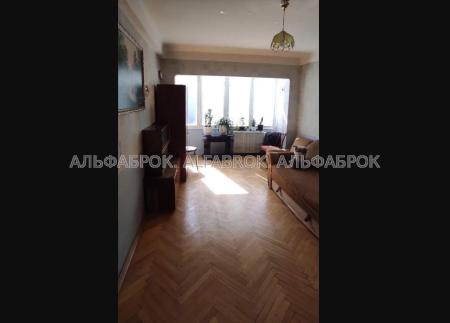 Продам 2-кімнатну квартиру