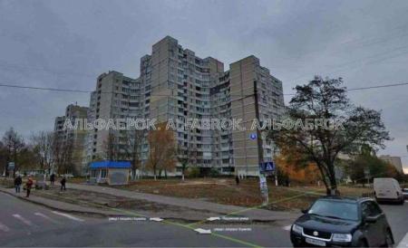 Продам 4-комнатную квартиру