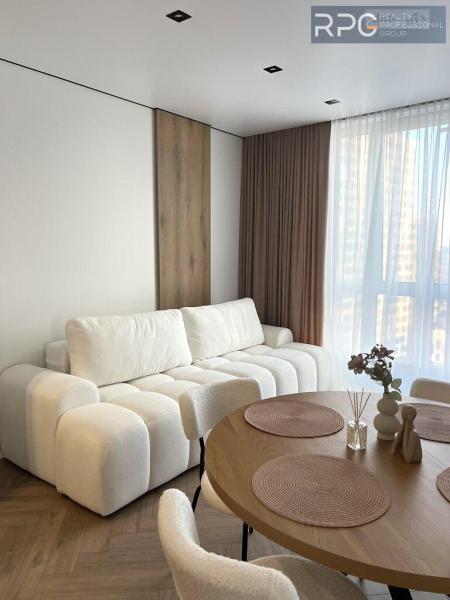 Продам 2-кімнатну квартиру в новобудові