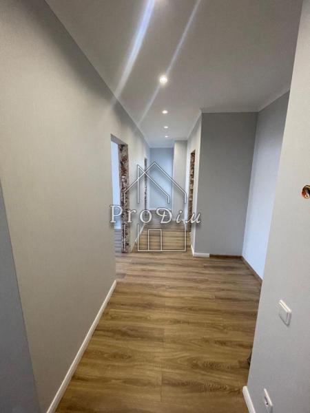 Продам 3-кімнатну квартиру в новобудові, ЖК 4 Сезони