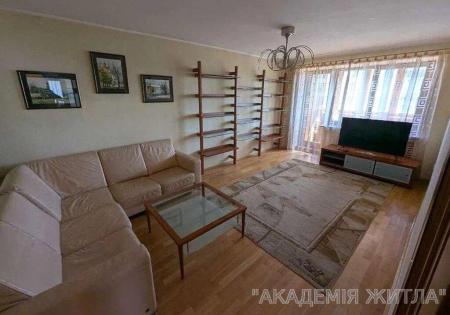Сдам 3-комнатную квартиру в новостройке