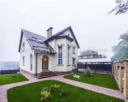Продам 3-поверховий будинок