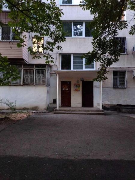 Продам 2-кімнатну квартиру