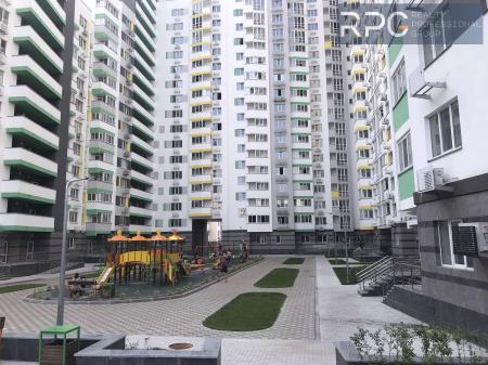 Продам 2-кімнатну квартиру в новобудові, ЖК Харківський