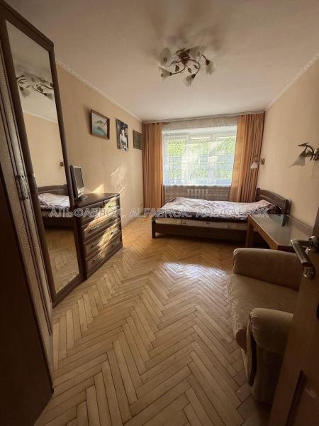 Продам 2-комнатную квартиру