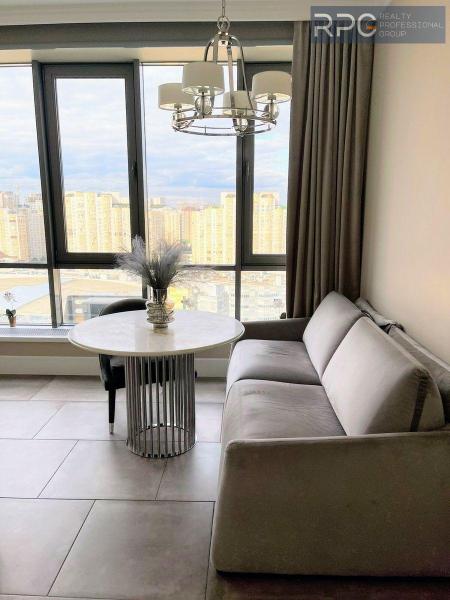 Продам 2-кімнатну квартиру, ЖК RiverStone