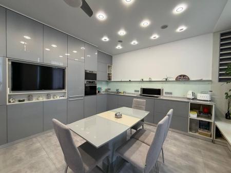 Продам 3-комнатную квартиру