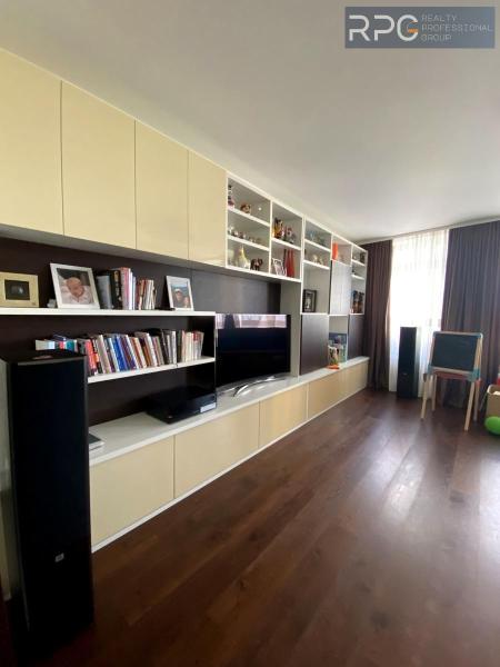 Продам 3-кімнатну квартиру