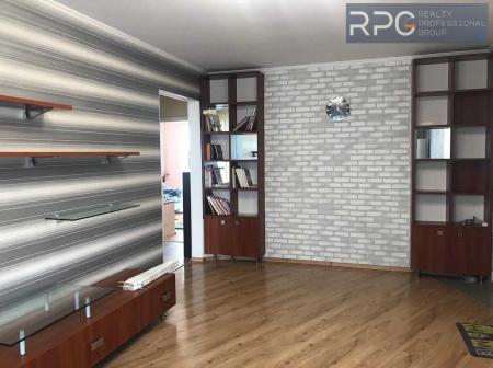 Продам 3-кімнатну квартиру