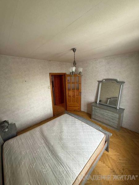 Продам 3-комнатную квартиру