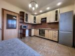 Продам 2-кімнатну квартиру, 66.70 м², євроремонт