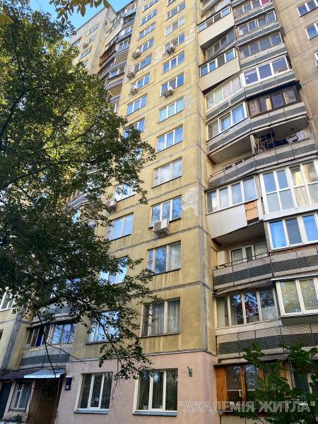 Продам 3-комнатную квартиру