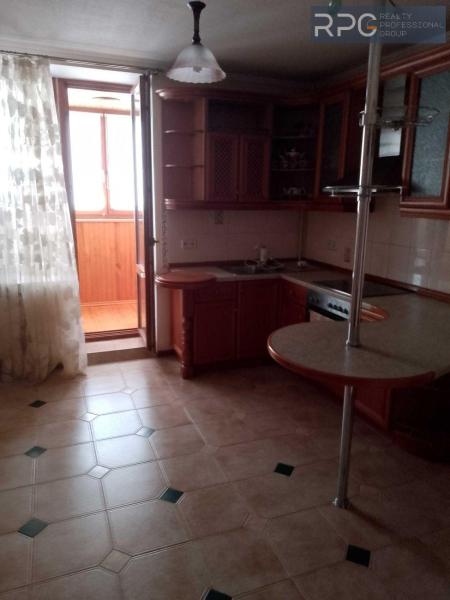 Продам 3-кімнатну квартиру