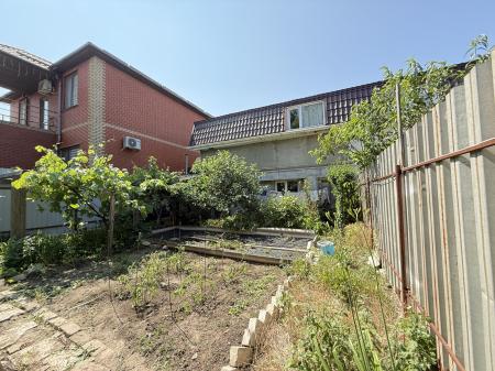 Продам 2-поверховий будинок