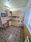 Продам 3-кімнатну квартиру, 74 м², радянський ремонт