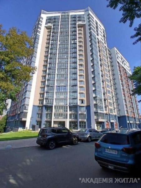 Продам 3-комнатную квартиру в новостройке