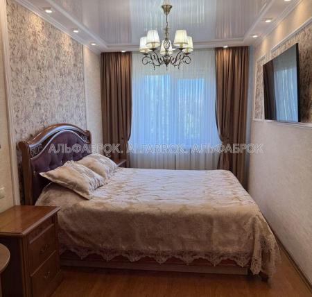 Продам 3-комнатную квартиру