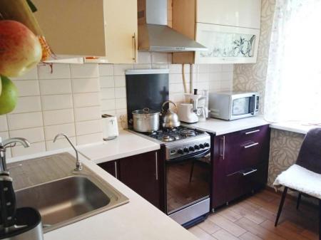 Продам 2-кімнатну квартиру