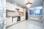 Продам 1-кімнатну квартиру в новобудові, ЖК Варшавський 3, 41 м², авторський дизайн