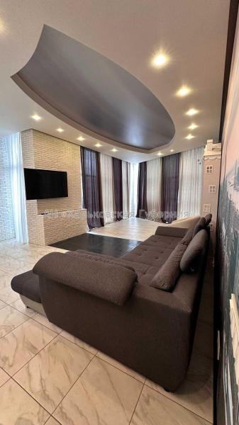 Продам 3-комнатную квартиру в новостройке, ЖК «Ультра»