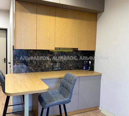 Продам квартиру-студію