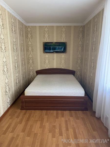 Продам 2-комнатную квартиру