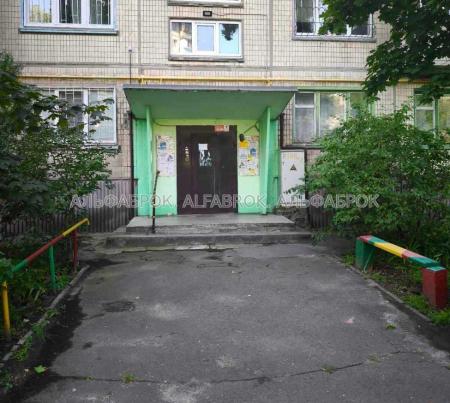 Продам 2-комнатную квартиру