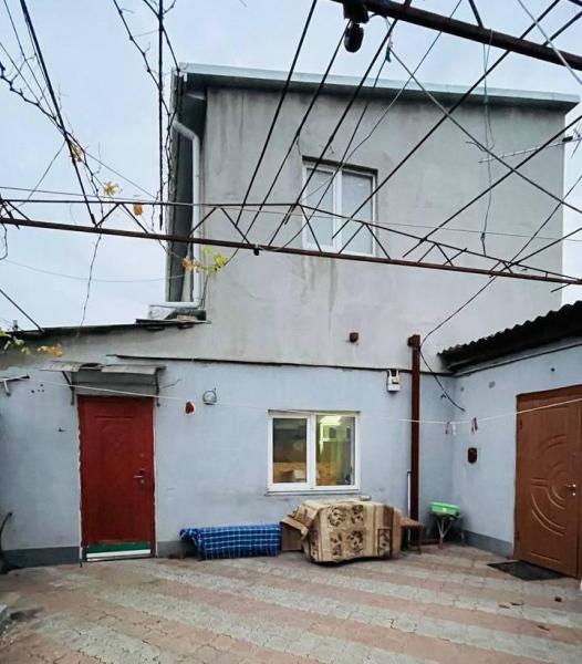 Продам 2-поверховий будинок